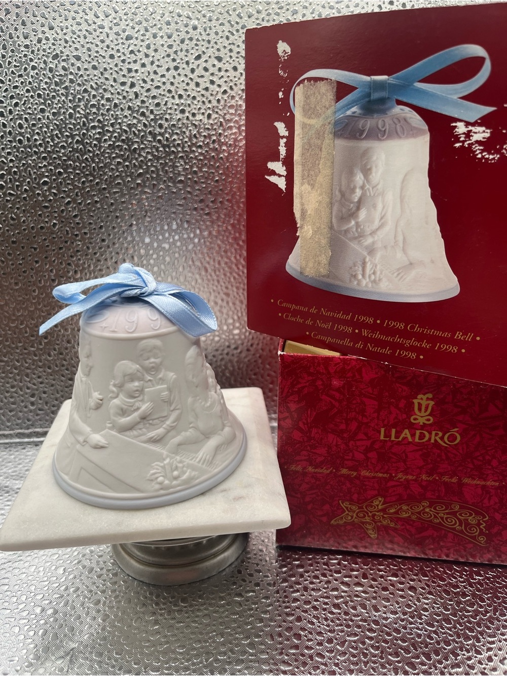 1998 LLADRO Christmas White Porcelain Bell Ornament with Box